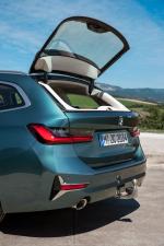 BMW 330d xDrive Touring Luxury Line 2019 года (WW)
